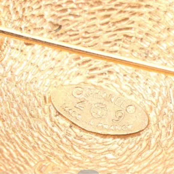 Vintage broochCHANEL® 2 Pictorial 9 MADE IN FRANCE 1266, collection 29. - Picture 3 of 5